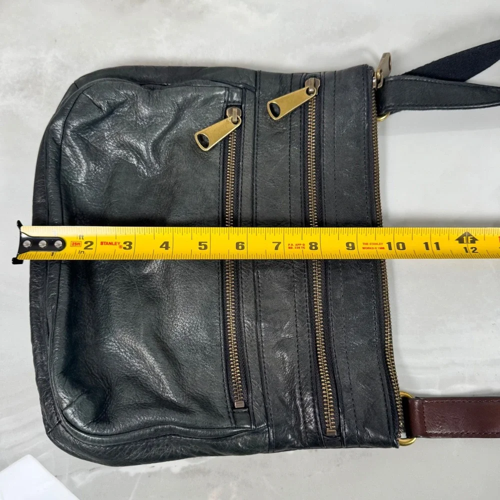 Fossil Black Leather‎ Crossbody Bag Purse Adjustable Strap Neutral Casual